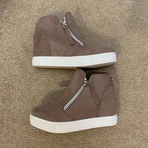 Steve Madden suede wedges. Kids size 13. Perfect condition